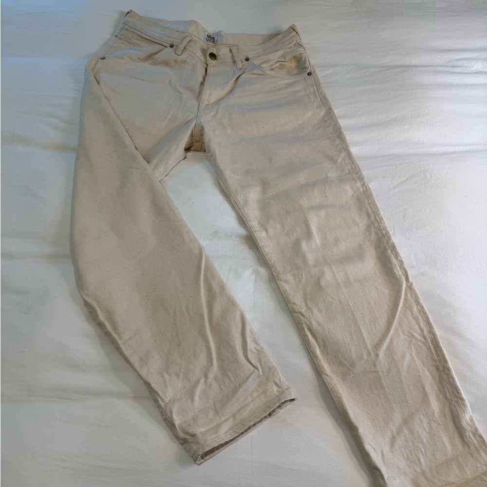 Cream Straight Jeans with Soft Texture